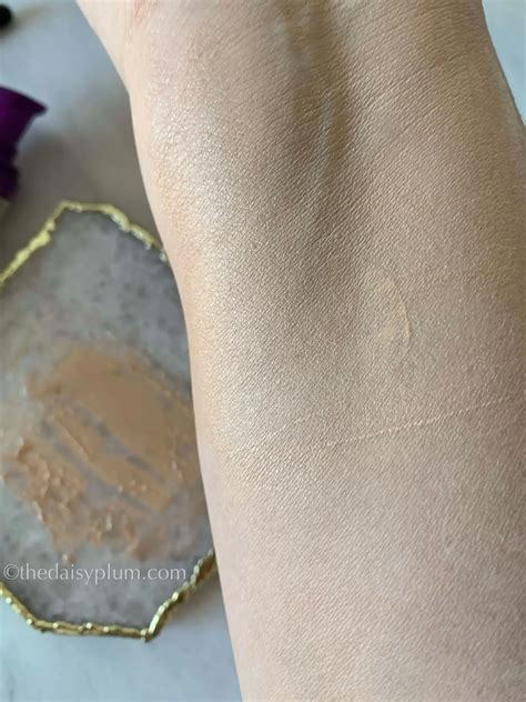 Reviewed: Covergirl's Skin Perfector Essence Foundation 